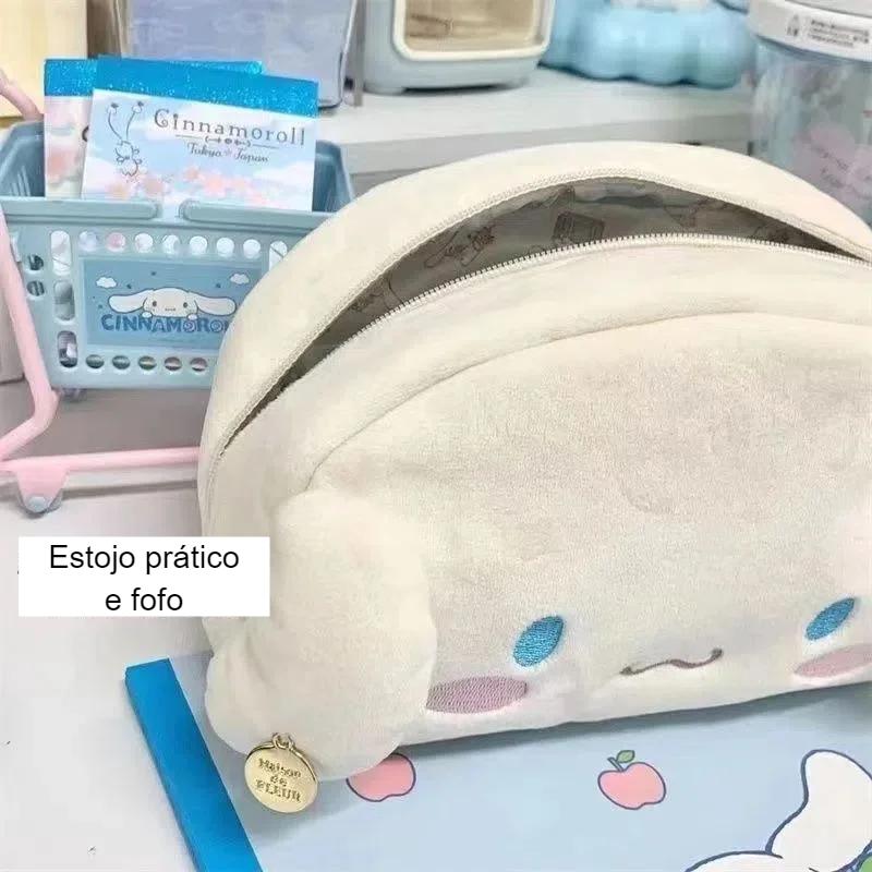 Estojo de pelúcia Hello Kitty e Cinnamoroll